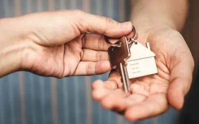 TWO OUT OF THREE RETIREES PLAN NOT TO MOVE OR DOWNSIZE!